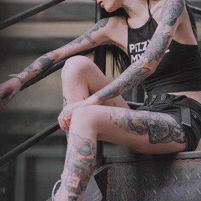情绪模特