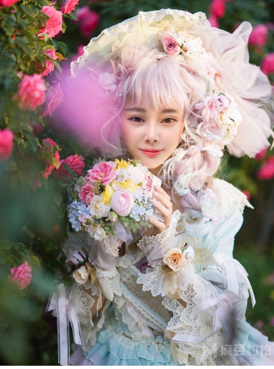 妆容模特