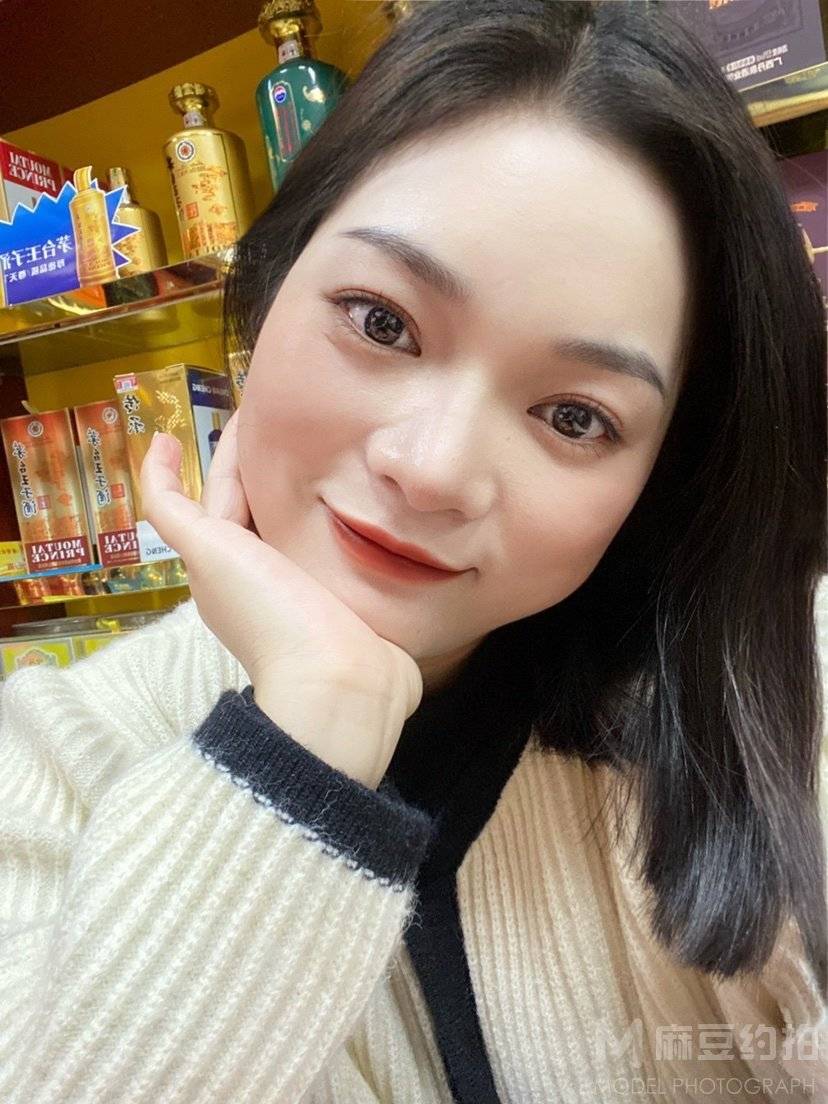 纪实模特
