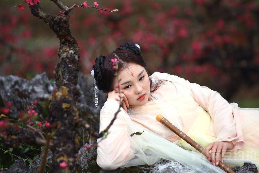汉服模特