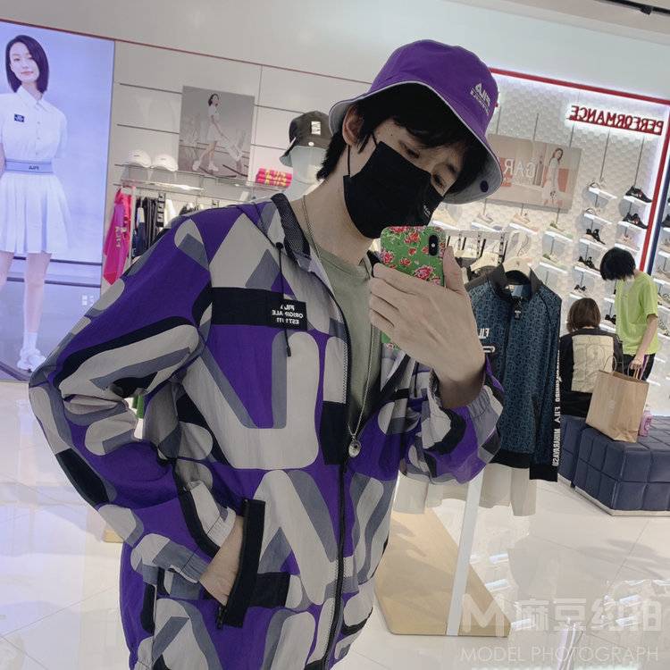 校园模特