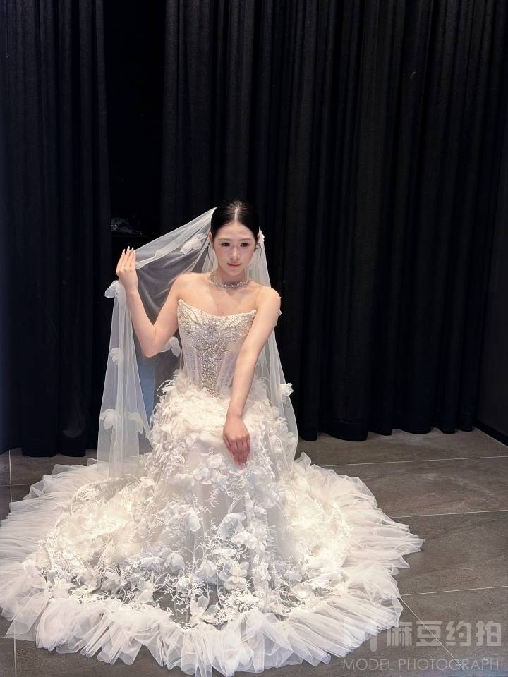 婚礼模特