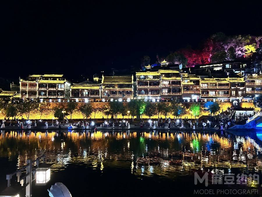 夜景模特