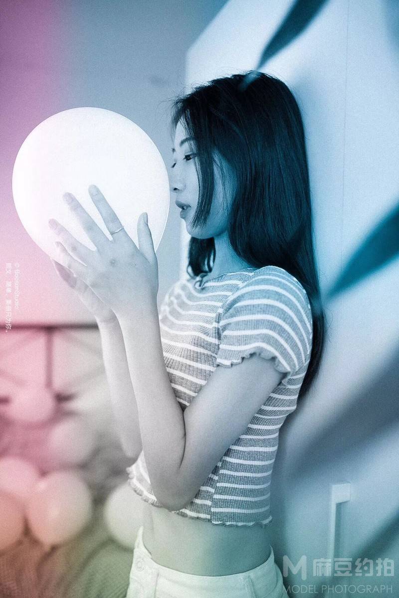 情绪模特
