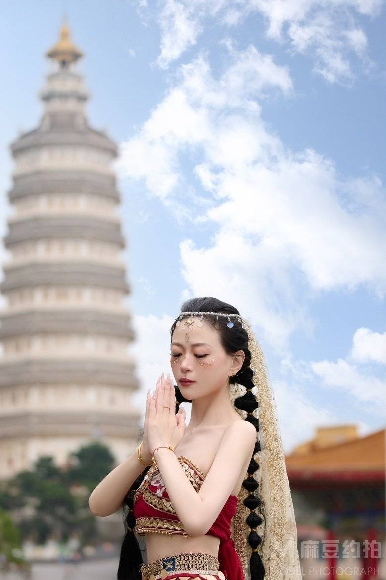 妆容模特