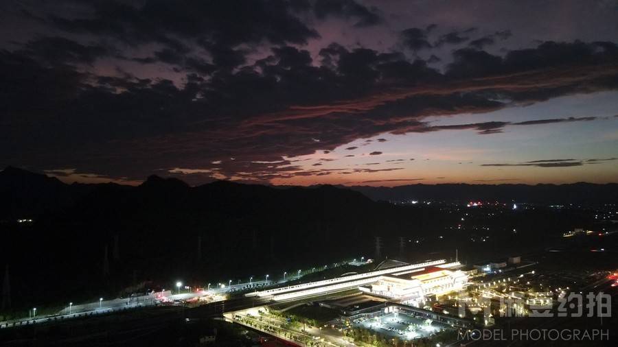 夜景模特