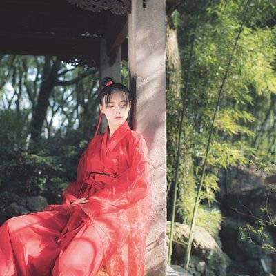汉服模特