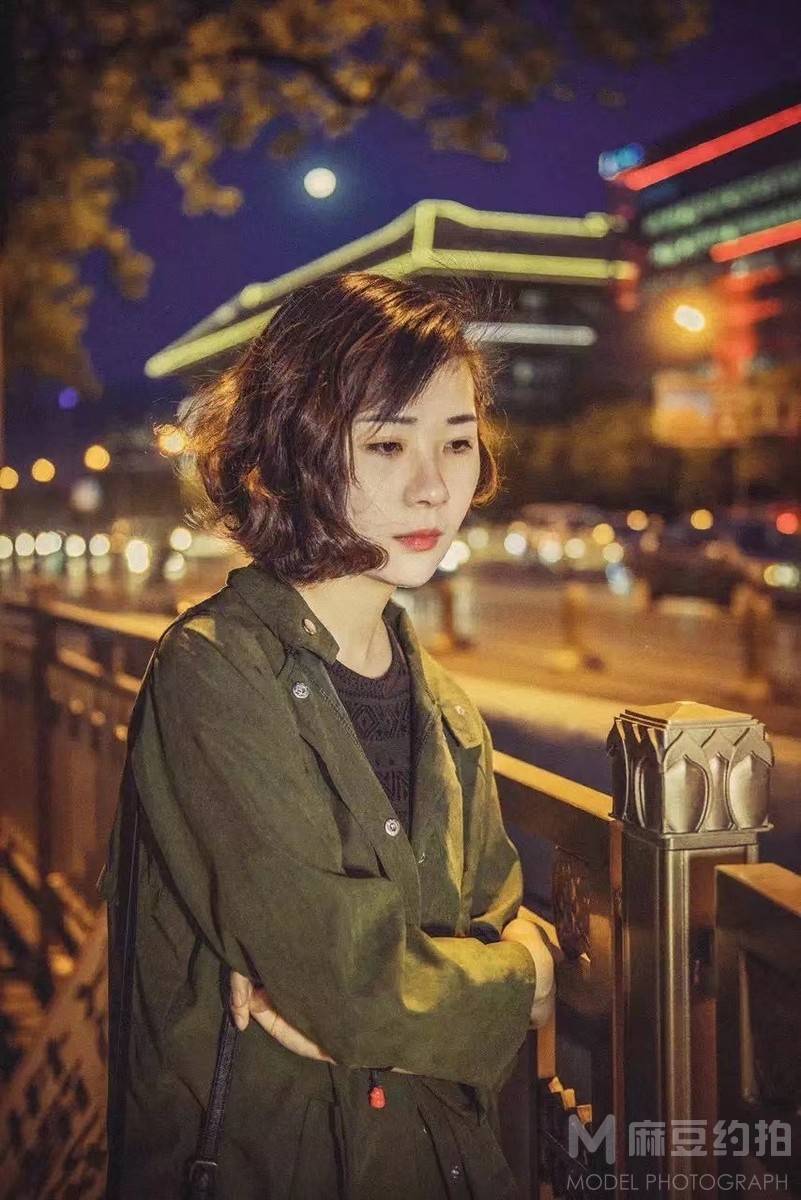 黑白模特