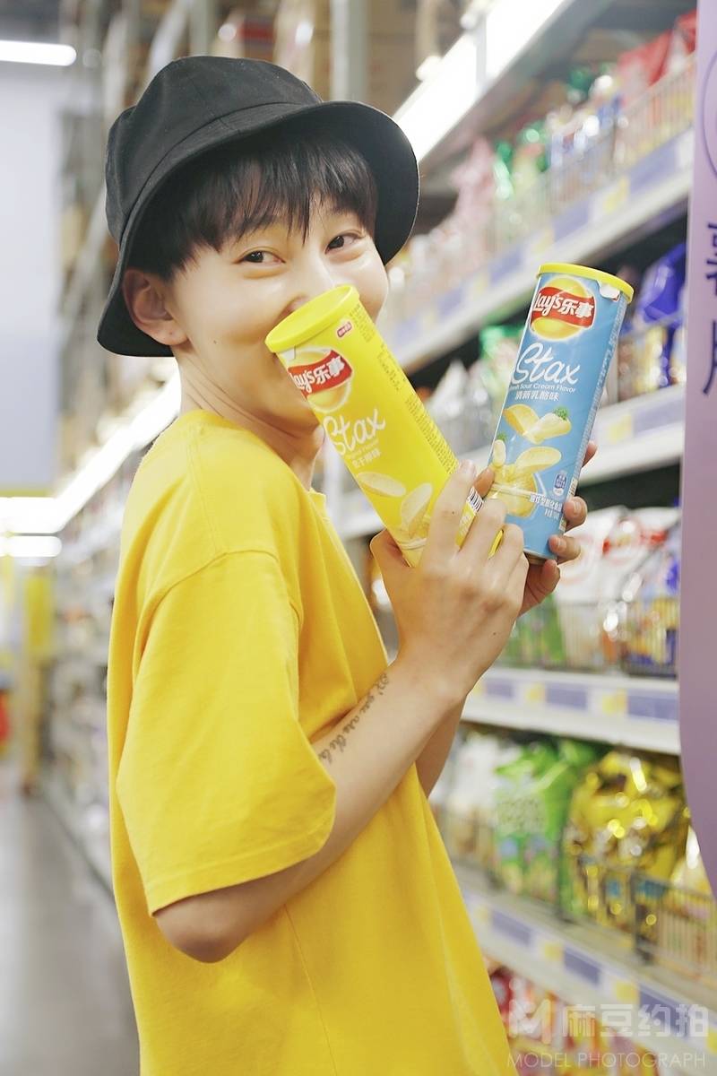 情绪模特