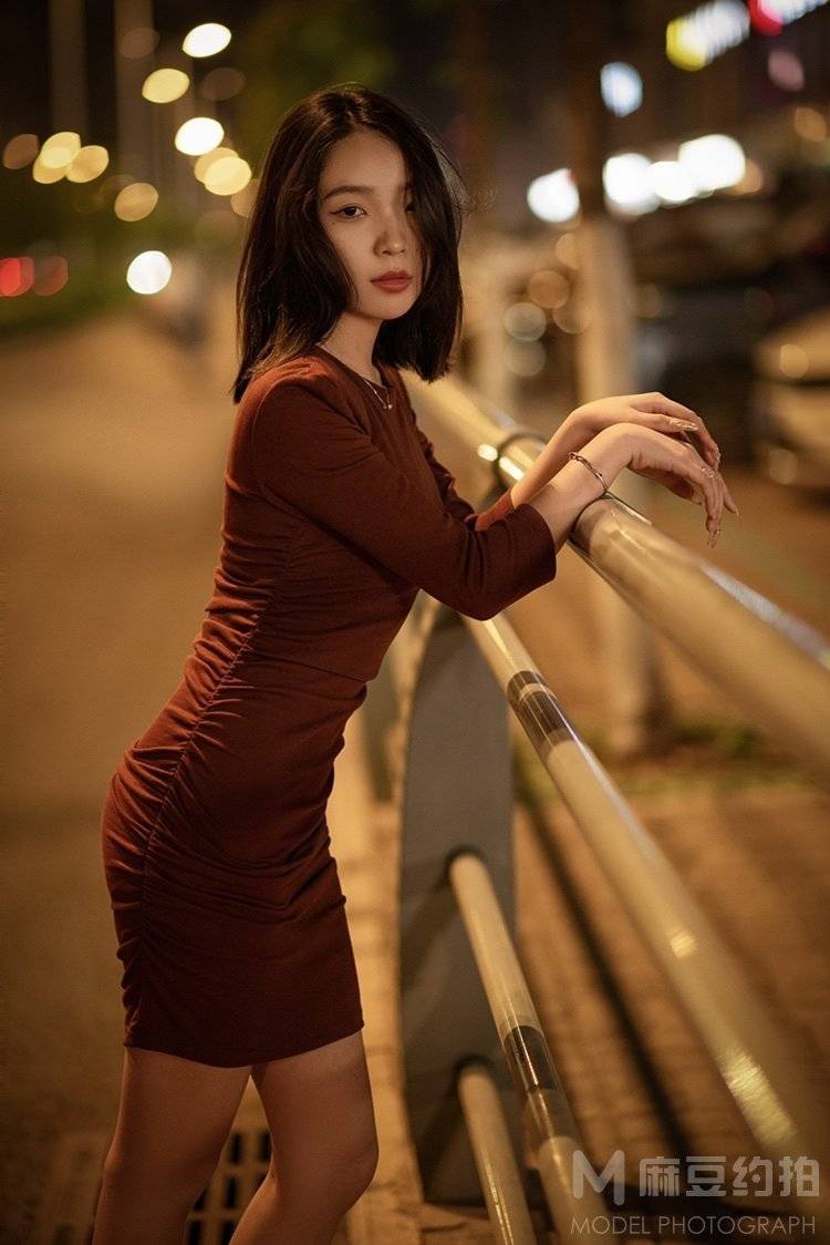 夜景模特