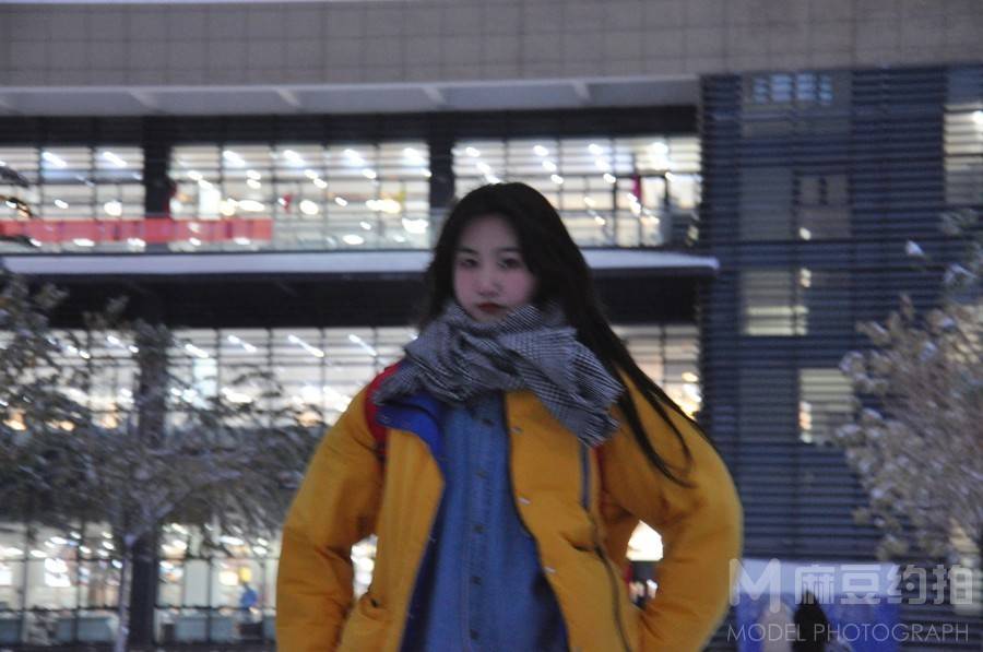 校园模特