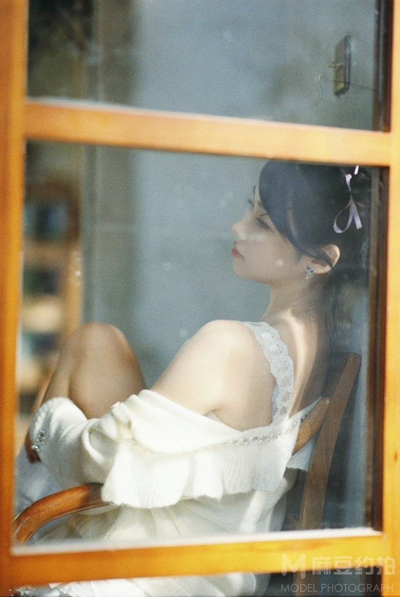 胶片模特