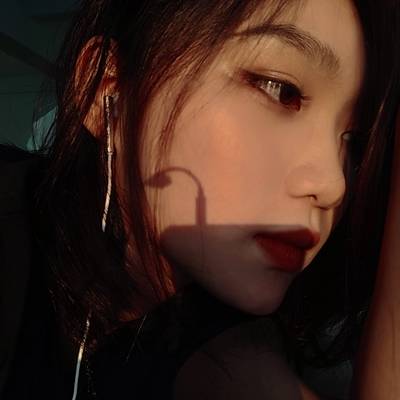 黑白模特