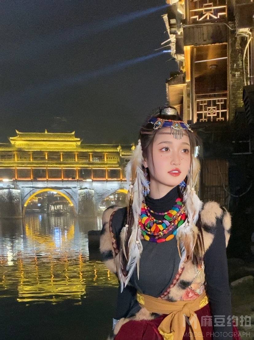 夜景模特