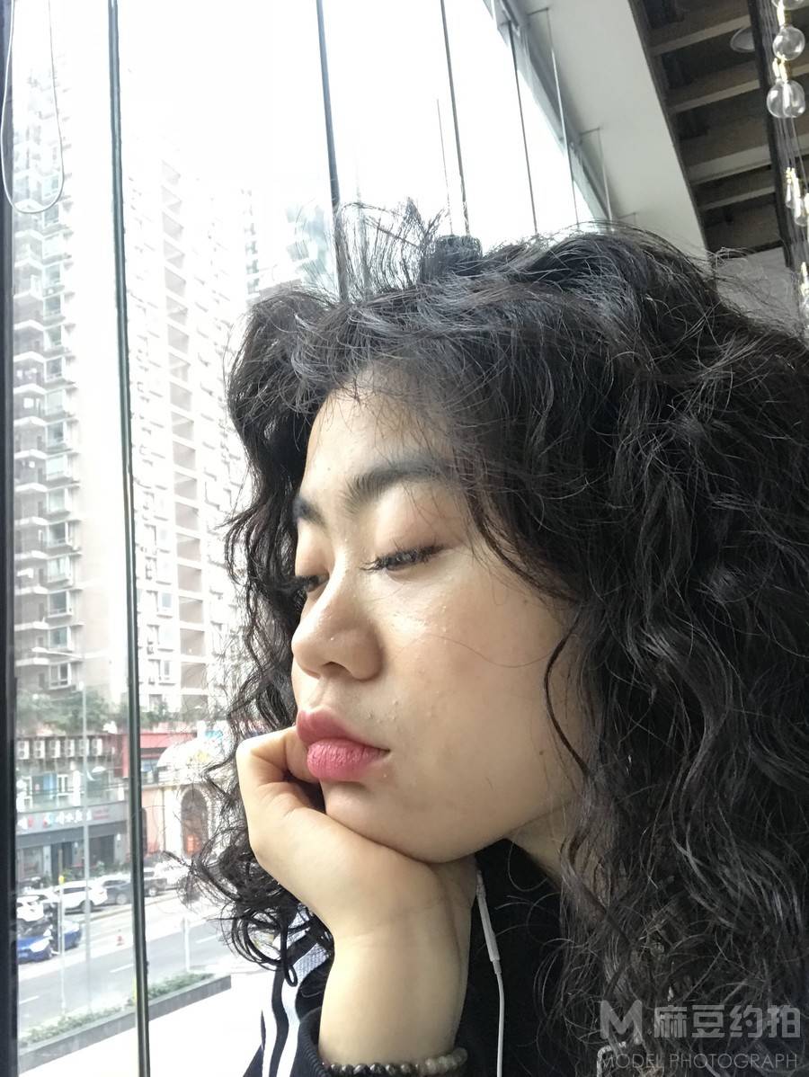 纪实模特