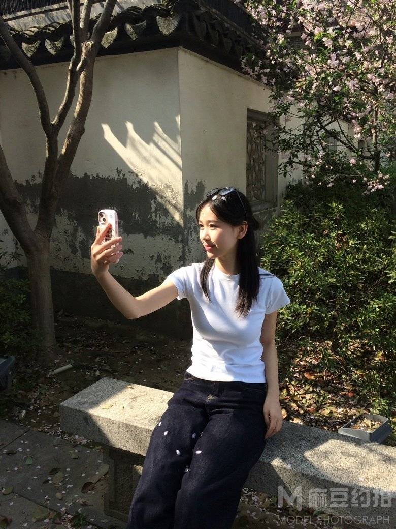纪实模特