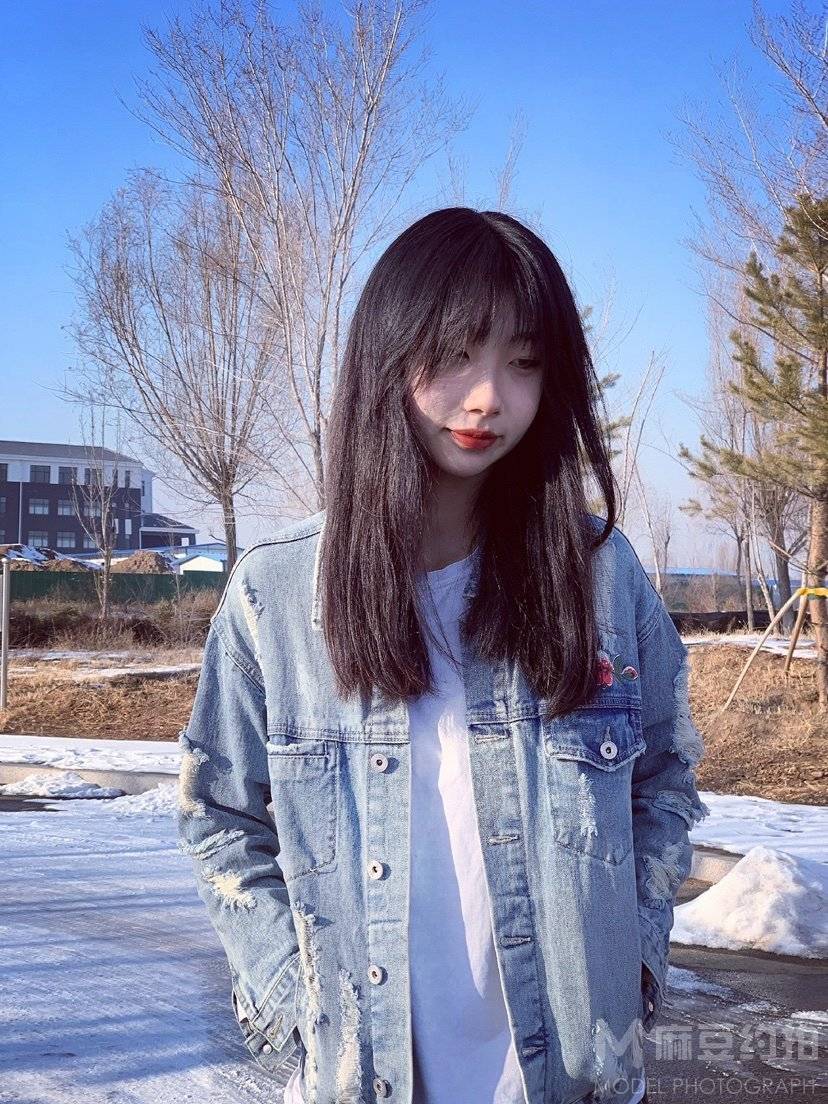 校园模特
