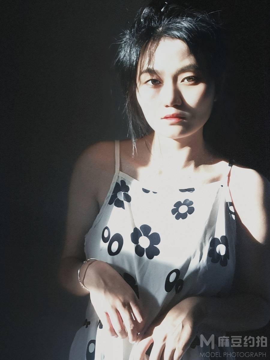 胶片模特