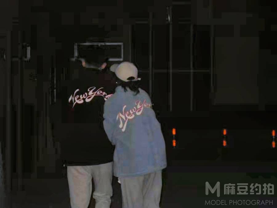 情侣模特