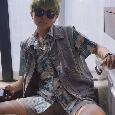 情绪模特