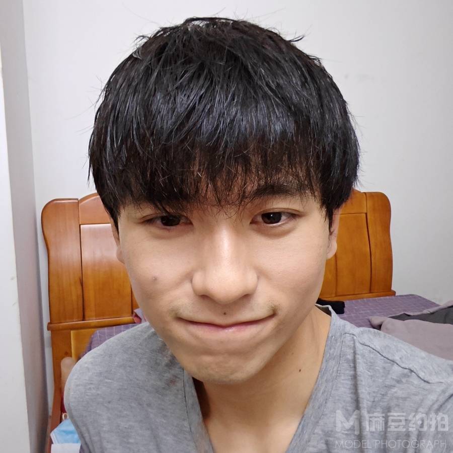 纪实模特