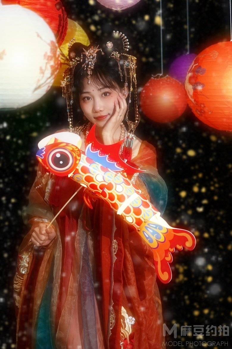 汉服模特