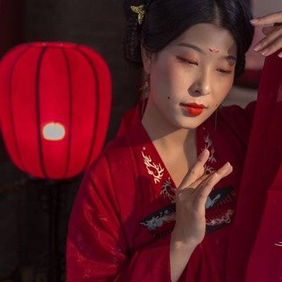汉服模特