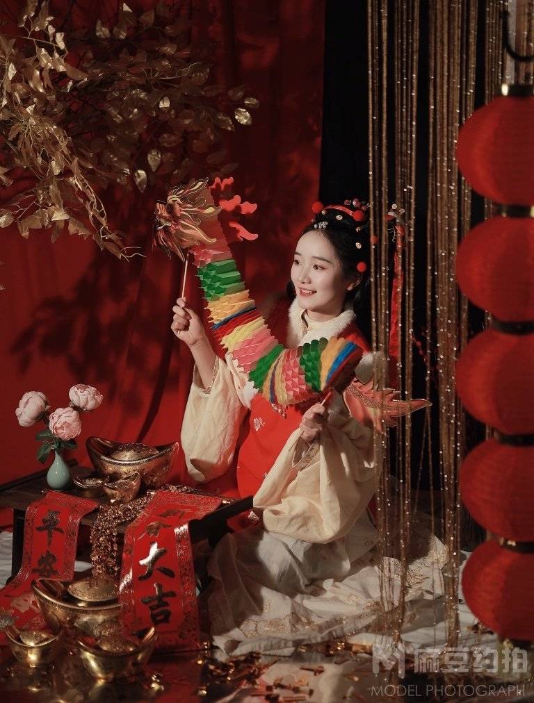 汉服模特
