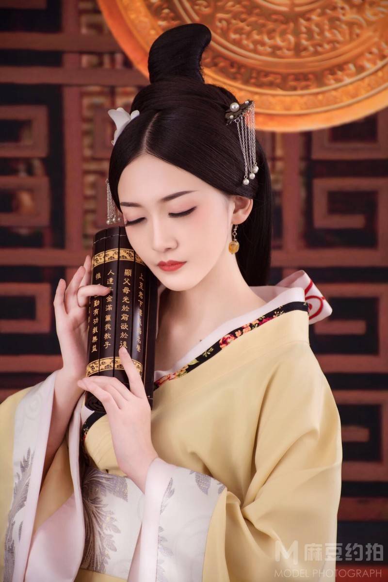 民国模特