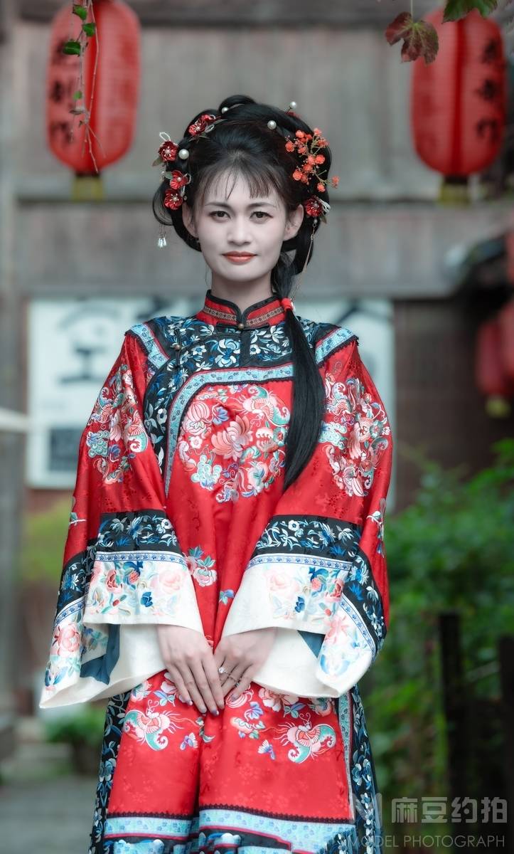 汉服模特