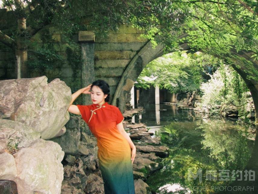 汉服模特