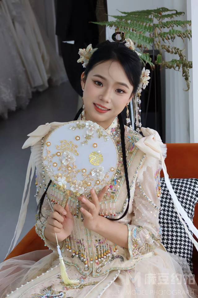 妆容模特