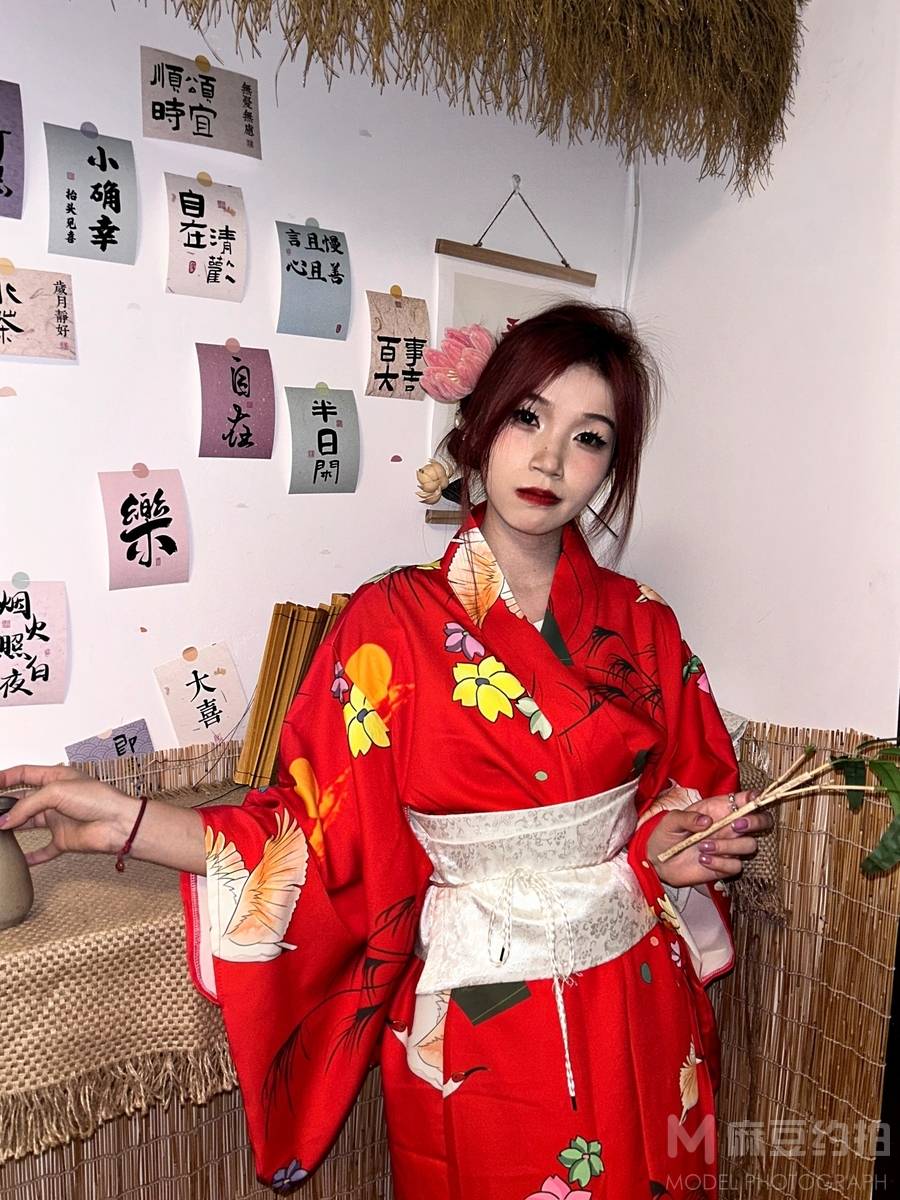 清新模特