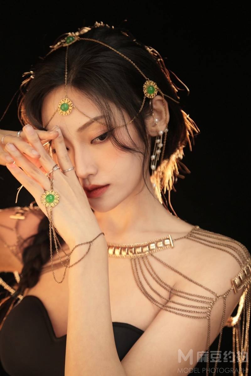 妆容模特