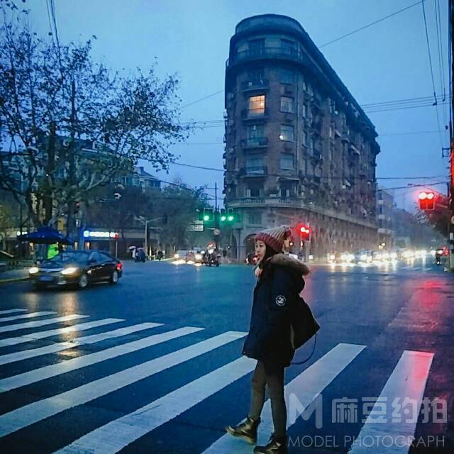 黑白模特