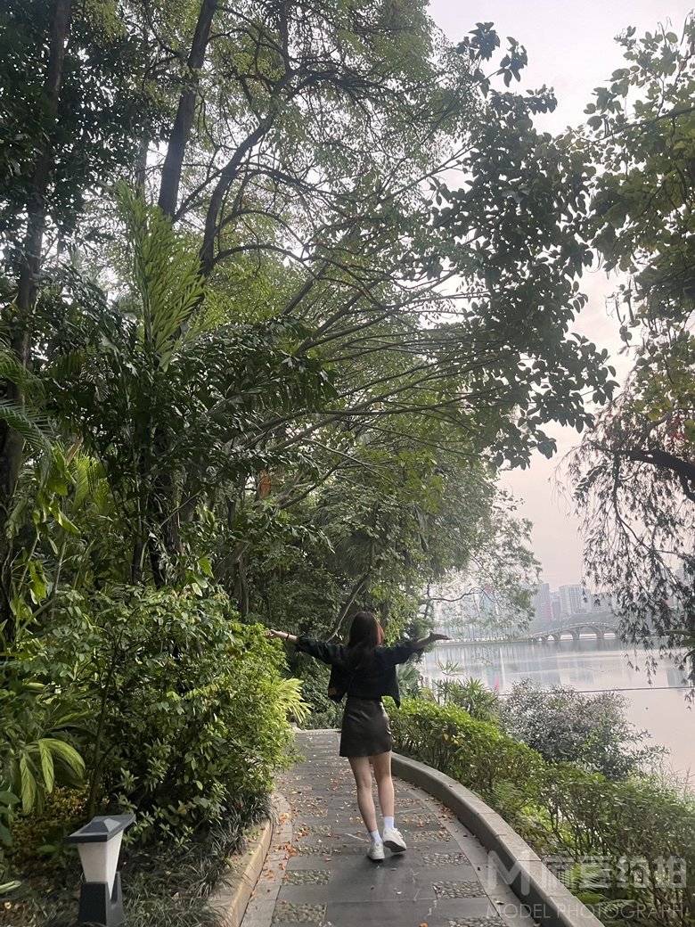 纪实模特