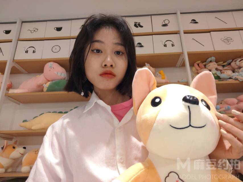 妆容模特
