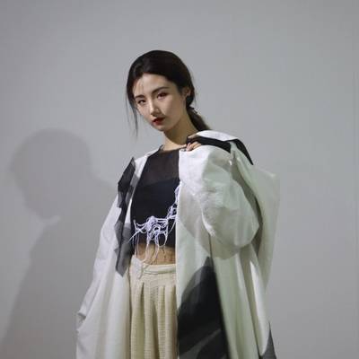 黑白模特