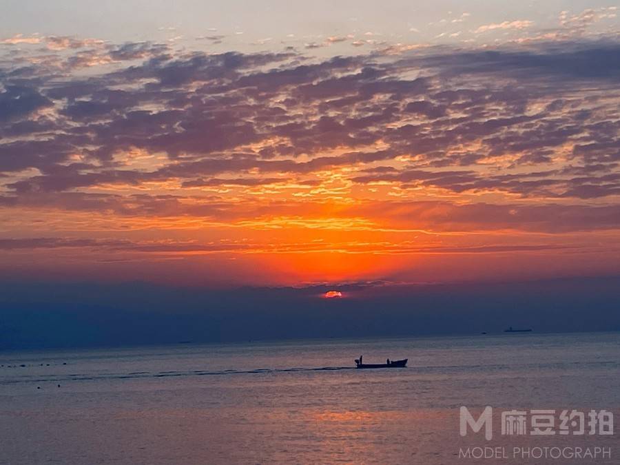 黑白模特