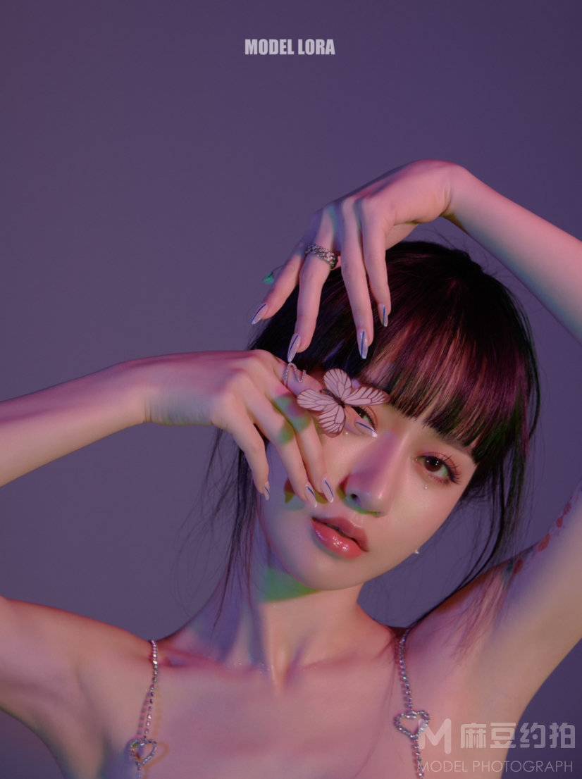 情绪模特