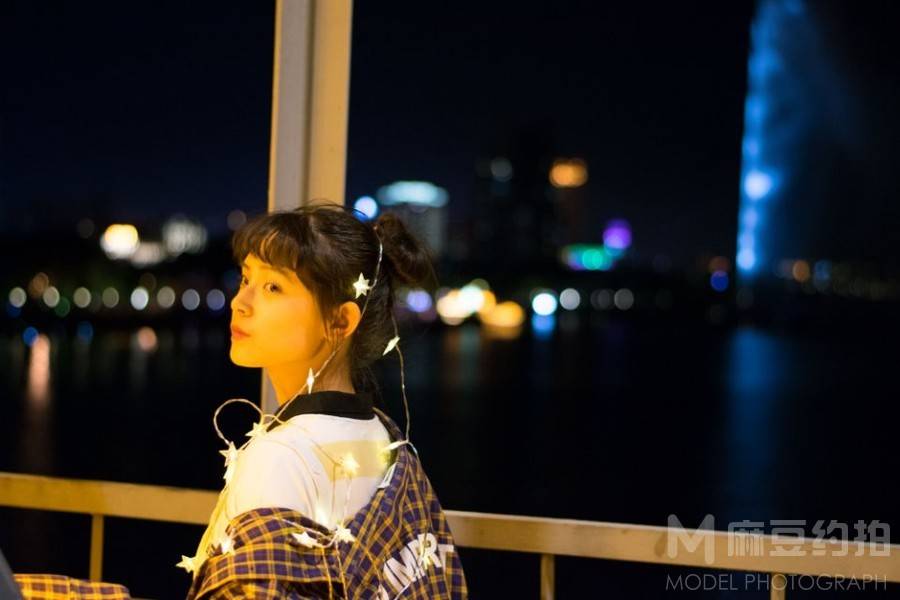 夜景模特
