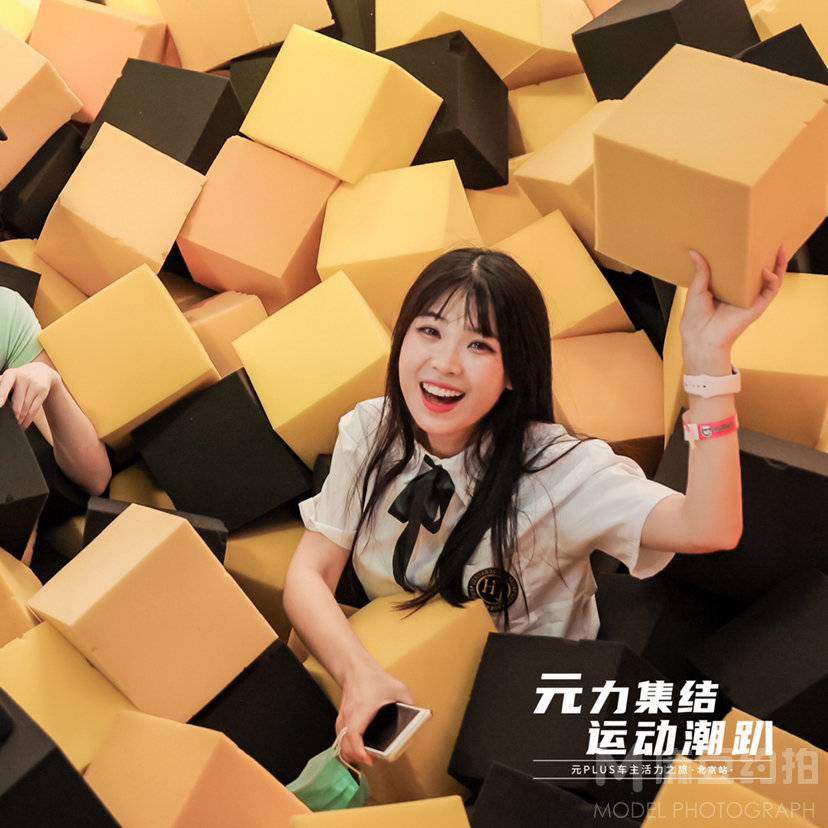 校园模特