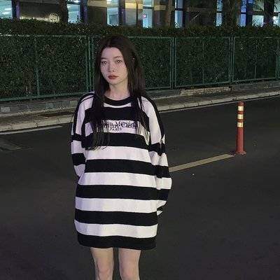 黑白模特