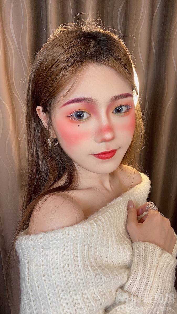 妆容模特