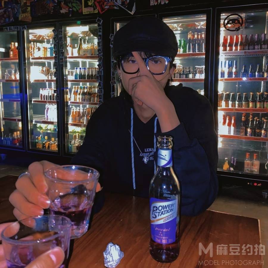 纪实模特