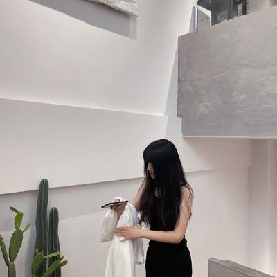 黑白模特