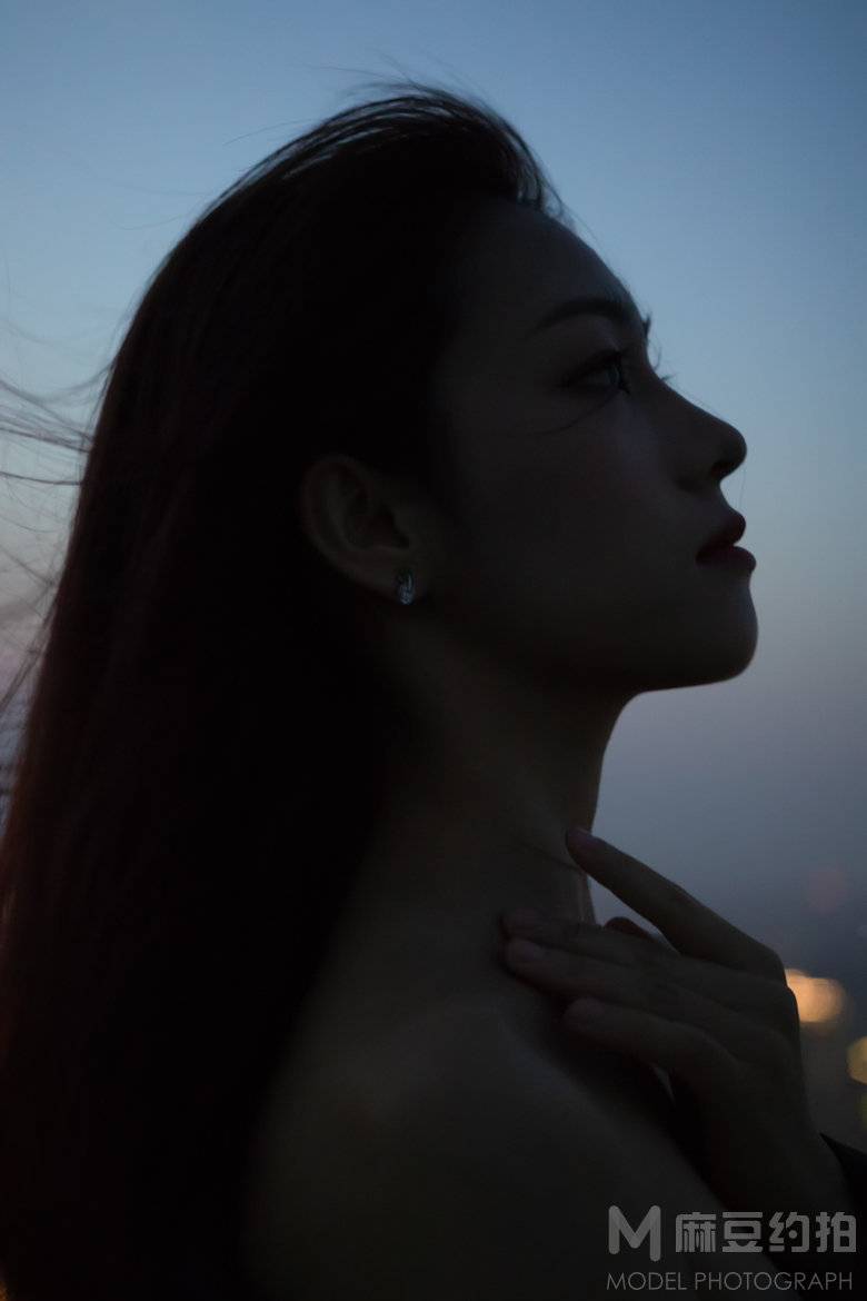 夜景模特