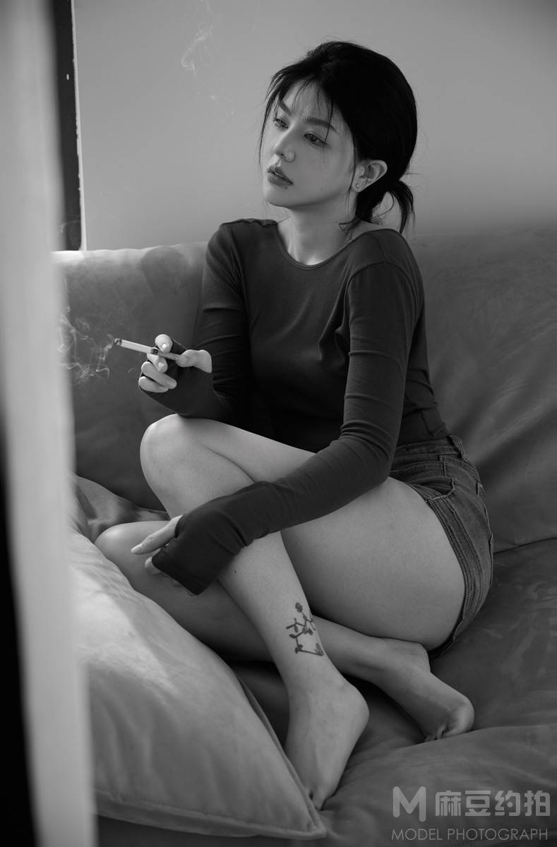 黑白模特