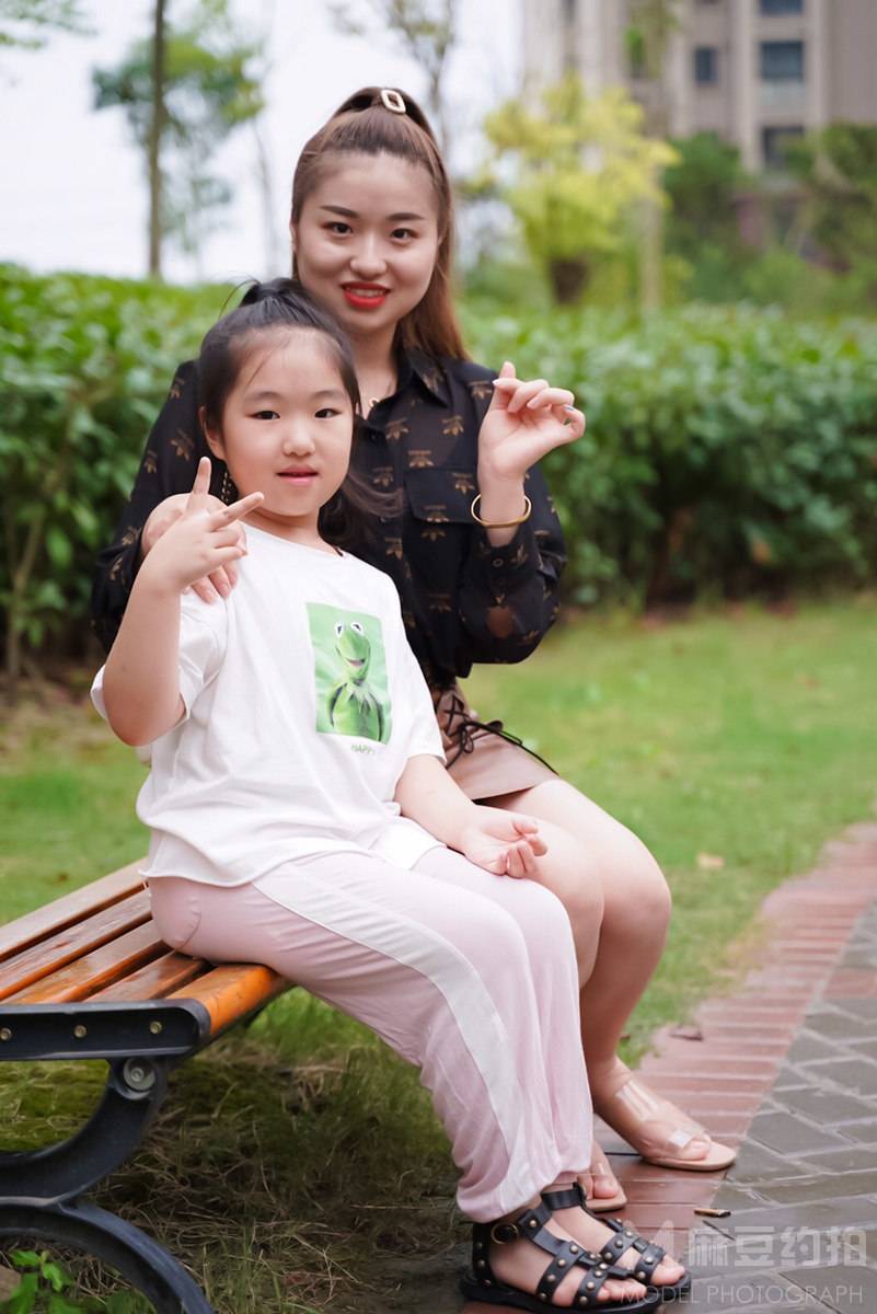 纪实模特
