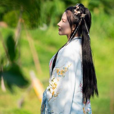 汉服模特
